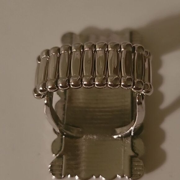 Costume Ring - Picture 3 of 3